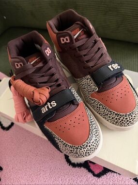 Nike SB Trainer arts & rec Low Burgundy, Rust & Leopard Accents